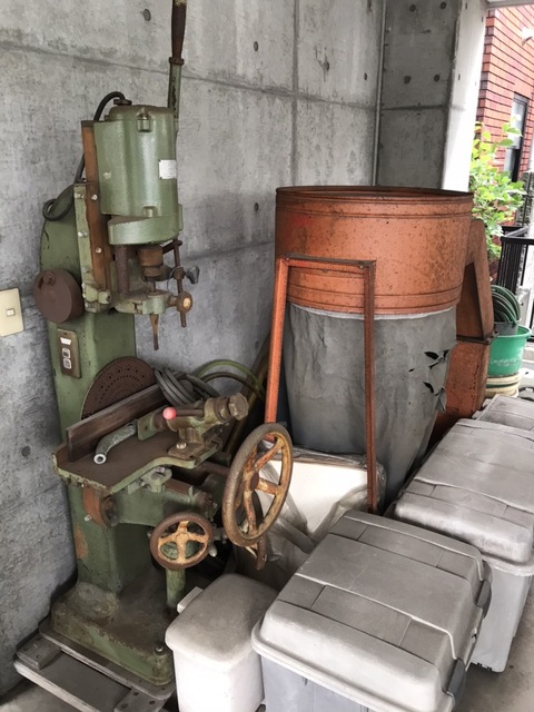木工用フライス盤と集塵機